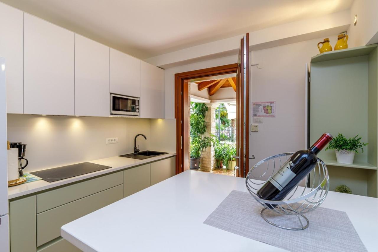 Apartments Lavizatic Poreč Zewnętrze zdjęcie