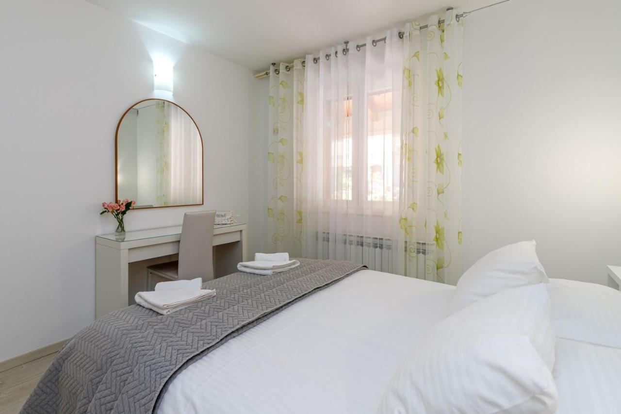 Apartments Lavizatic Poreč Zewnętrze zdjęcie