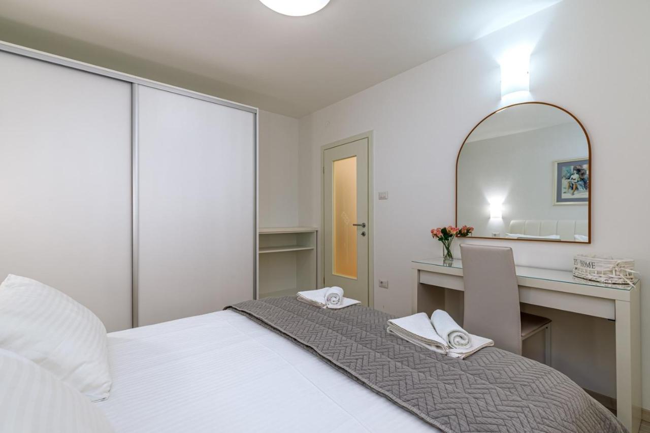 Apartments Lavizatic Poreč Zewnętrze zdjęcie