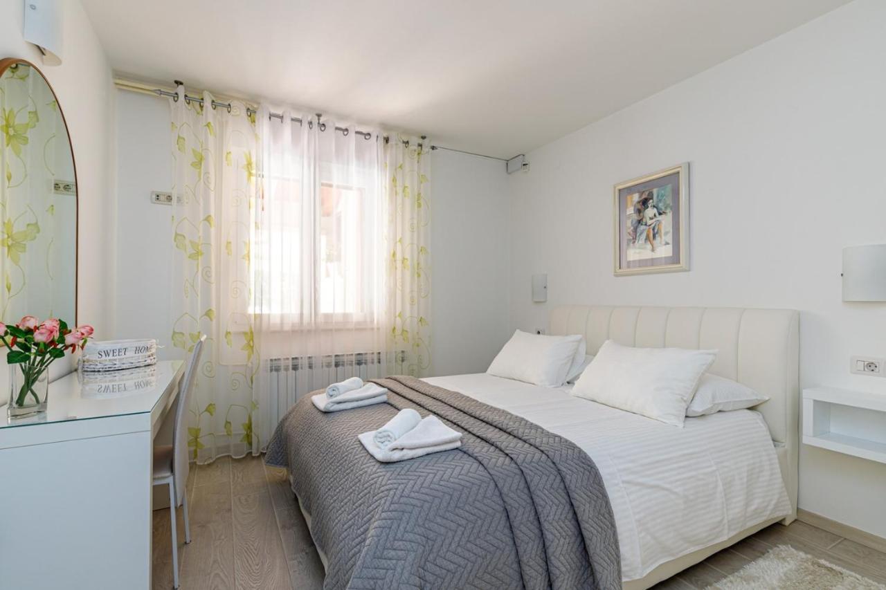 Apartments Lavizatic Poreč Zewnętrze zdjęcie